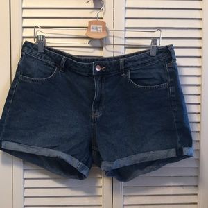 H&M Shorts ⭐️